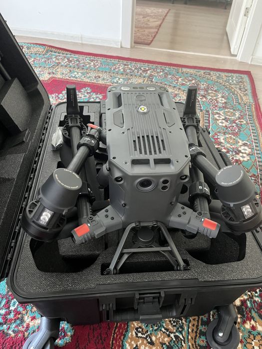 Квадрокоптер DJI Matrice 350 RTK