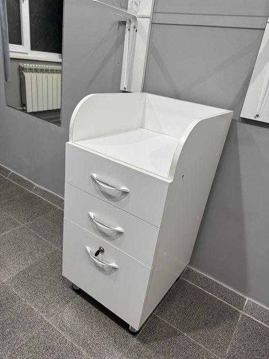 Мебель для салона красоты