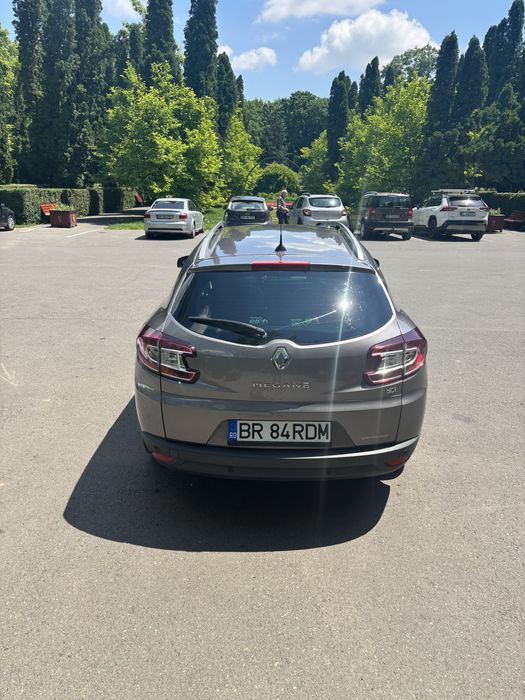 Vând Renault Megane III
