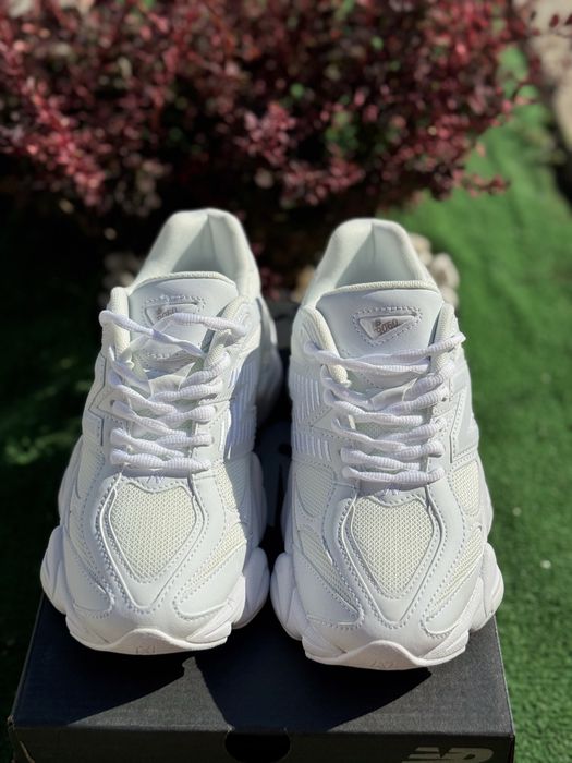 New balance 9060 albi marimea 38 noi