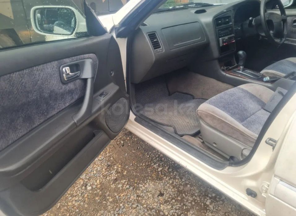 Продам Nissan Stagea 2000 год