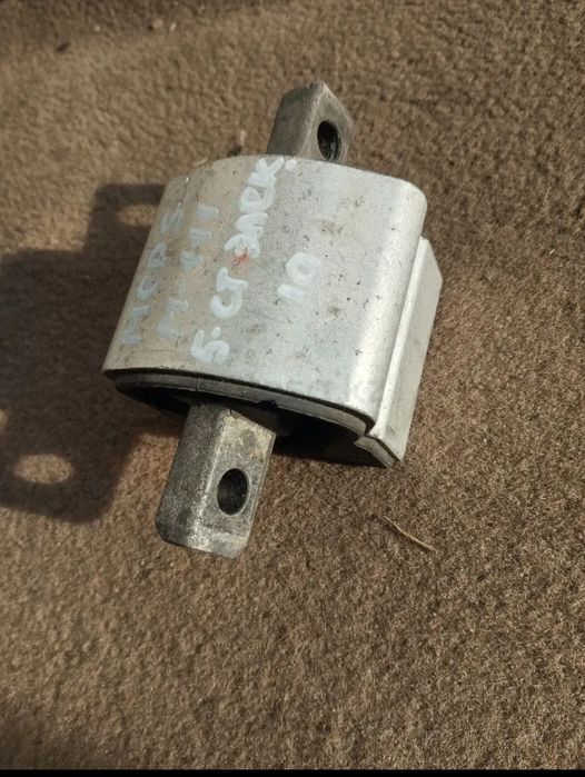 Mercedes-benz w202 w203 w210 подушка АКПП 2wd m111 бу оригинал