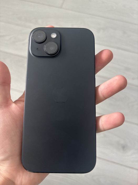 Iphone 15 с документами