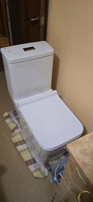 Унитаз напольный литой