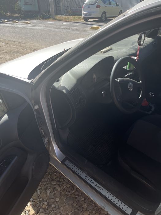 Golf 4 ,2003 motor1.4 benzina 75 cp