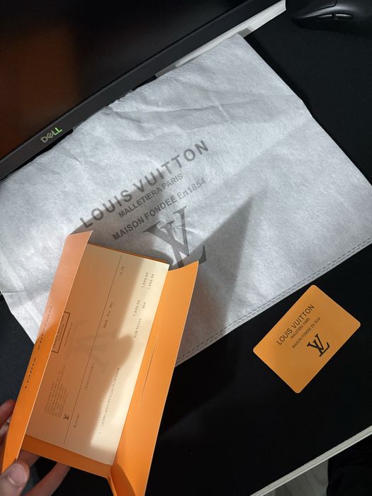Lv trainers 54.