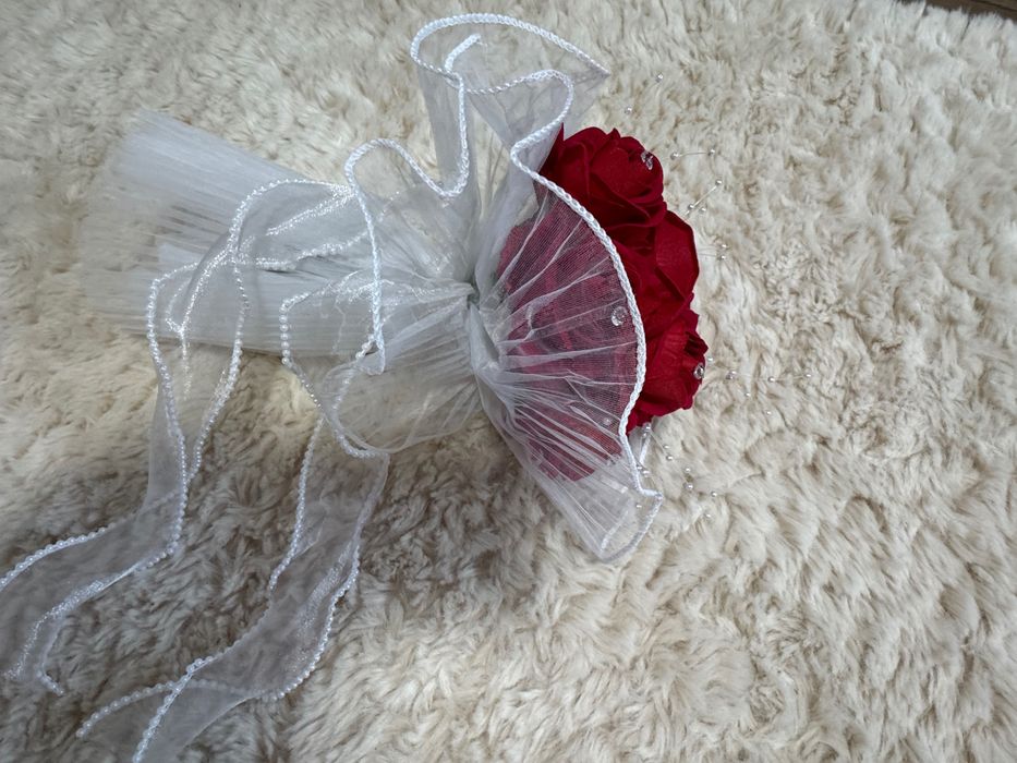 Buchet de trandafiri artificiali