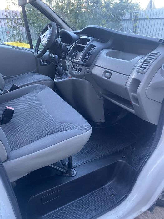 Opel vivaro 2.0 diesel