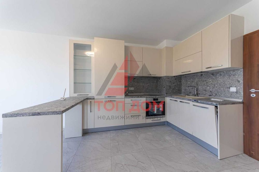 Продава се Тристаен апартамент в Варна, м-т Траката - 100 кв.м за 2280 €/кв.м - Снимка #1