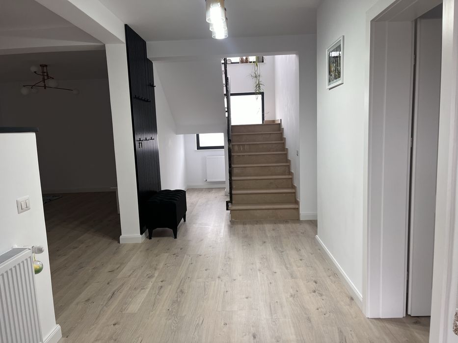 Casa+Spatiu comercial zona 0