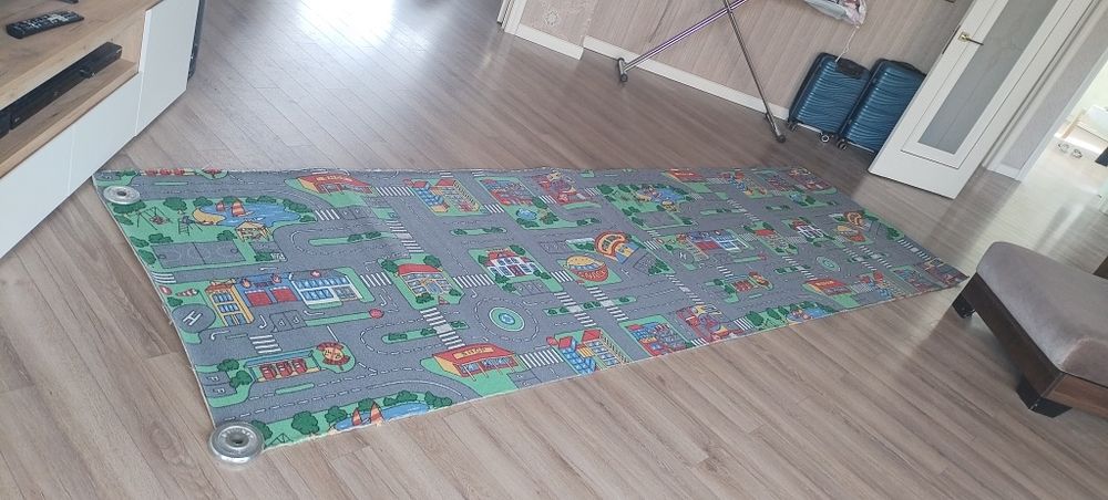 Коврик для мальчишек.