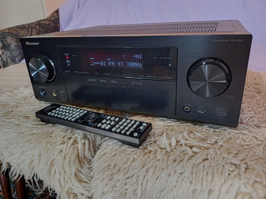 Продавам ресйвър PIONEER