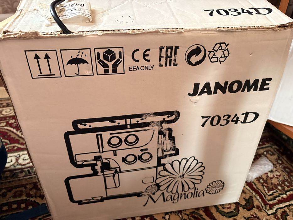 Оверлок Janome 7034D