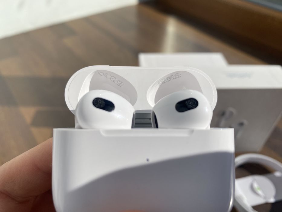 Airpods(3rd generation). 2 пары.