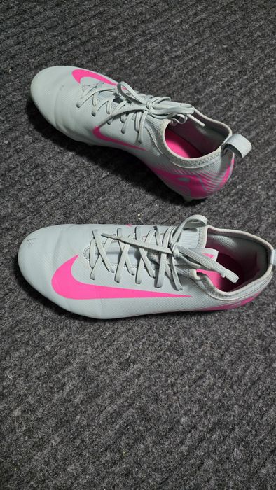 Ghete fotbal Nike Mercurial mărime 38