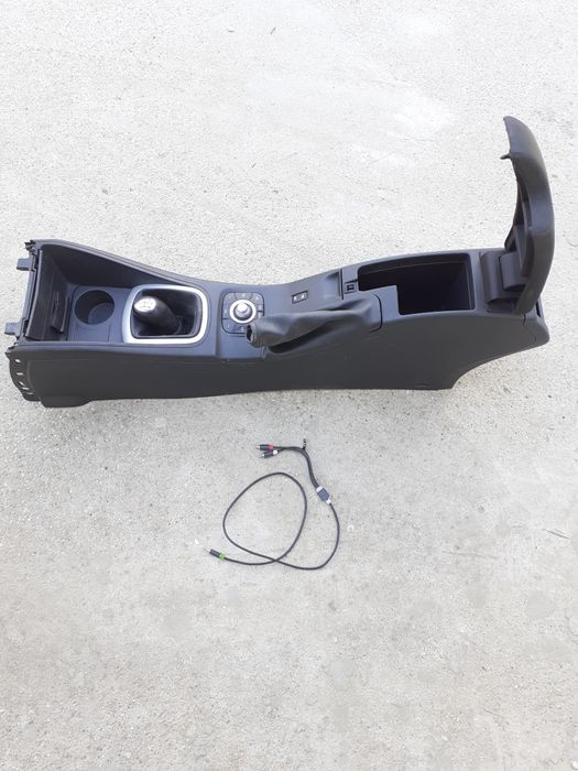Cotiera Consola Centrala Renault Megane 3
