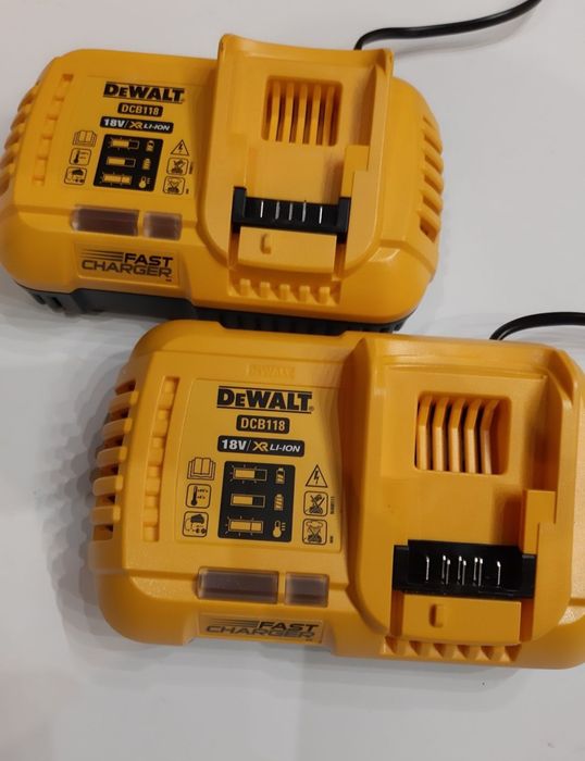 Зарядно устройство бързо DeWALT DCB118
