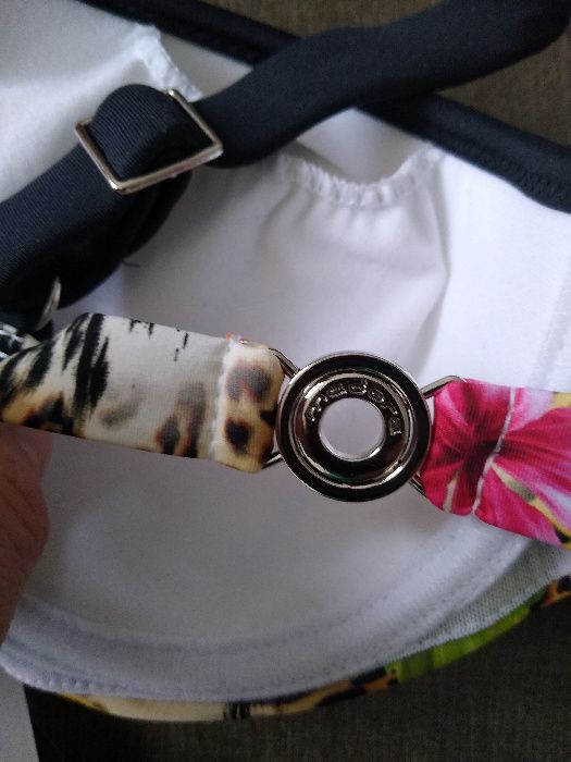 Madora нов бански с малка чашка