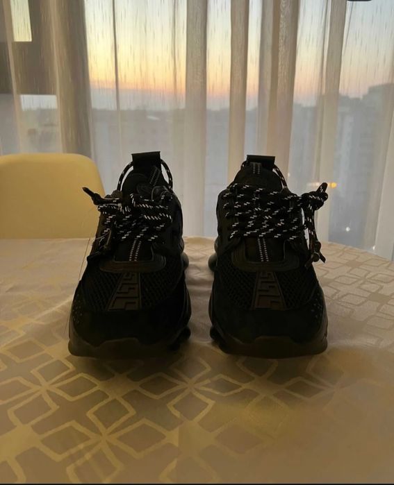 Versace Chain Reaction Black