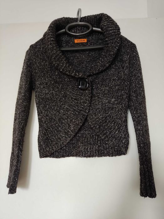 Шест жилетки и елек по 14 лева