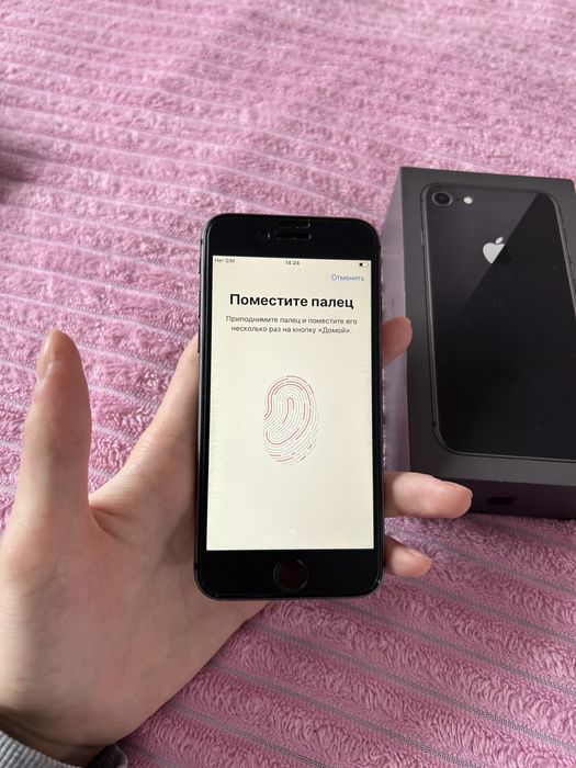 Продам Айфон 8 64gb 72%