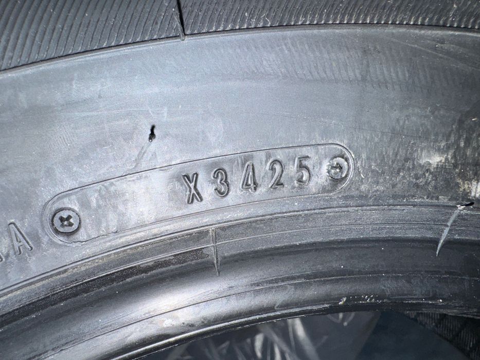 Vând anvelope auto 205/65 R16