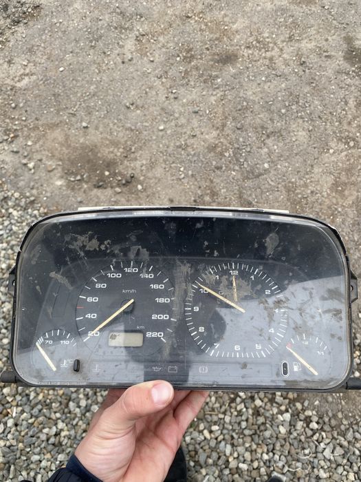 Продам плафон и приборку