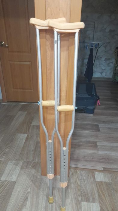 Костыли подмышечные 8000 тг