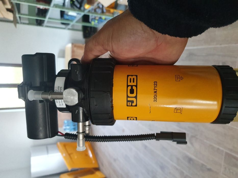 Pompa electrică jcb