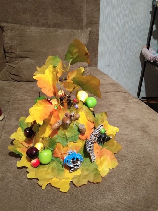 Осенняя поделка шляпа на бал