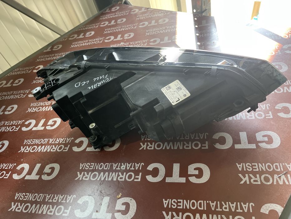 Фар VW Touran 2016- Full Led