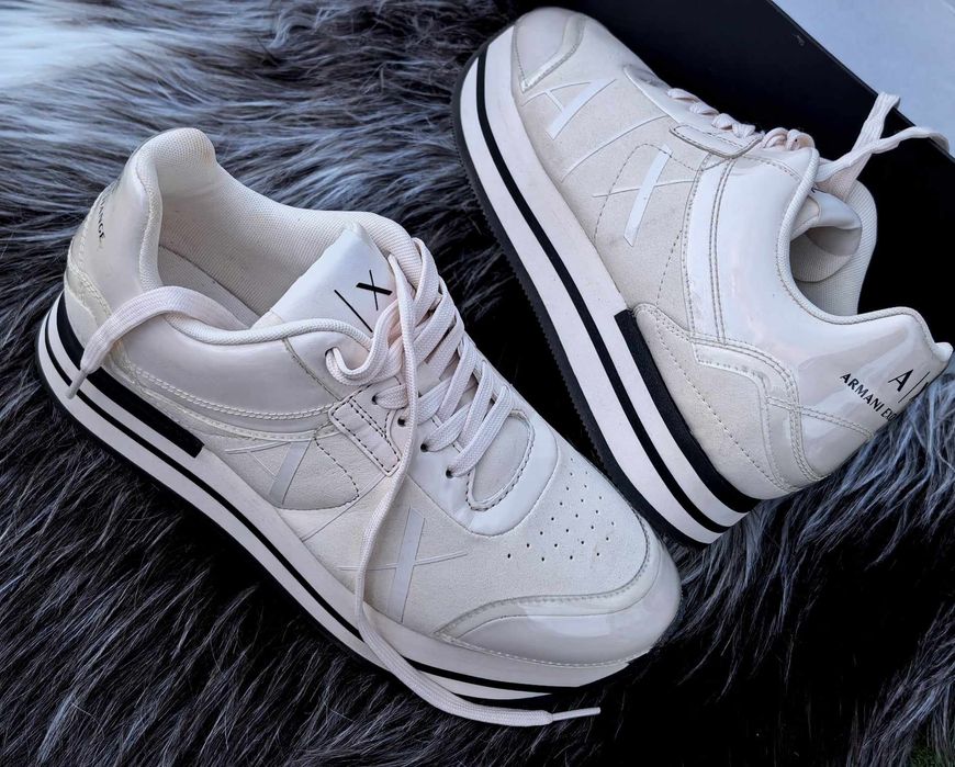 Armani Exchance оригинални дамски сникърси 38 номер