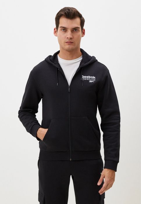 Спортивка реебок внутри мех