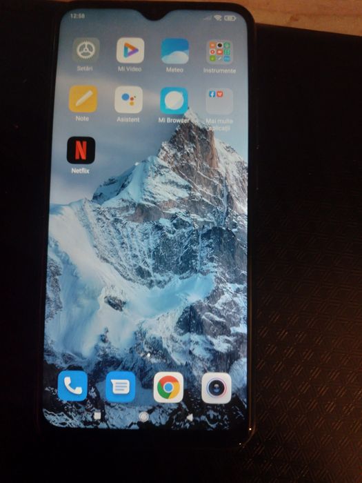 vând telefon   Redmi 9