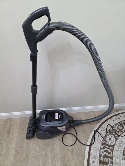 Пылесос LG 2000W