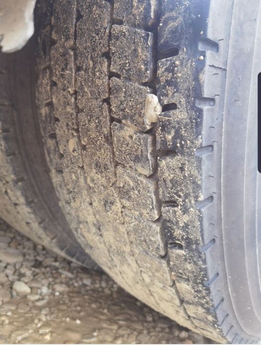 Camion cu macara + remorca