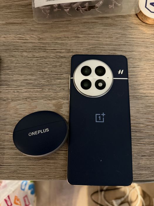 OnePlus 13 + оригинални слушалки + 100W зарядно