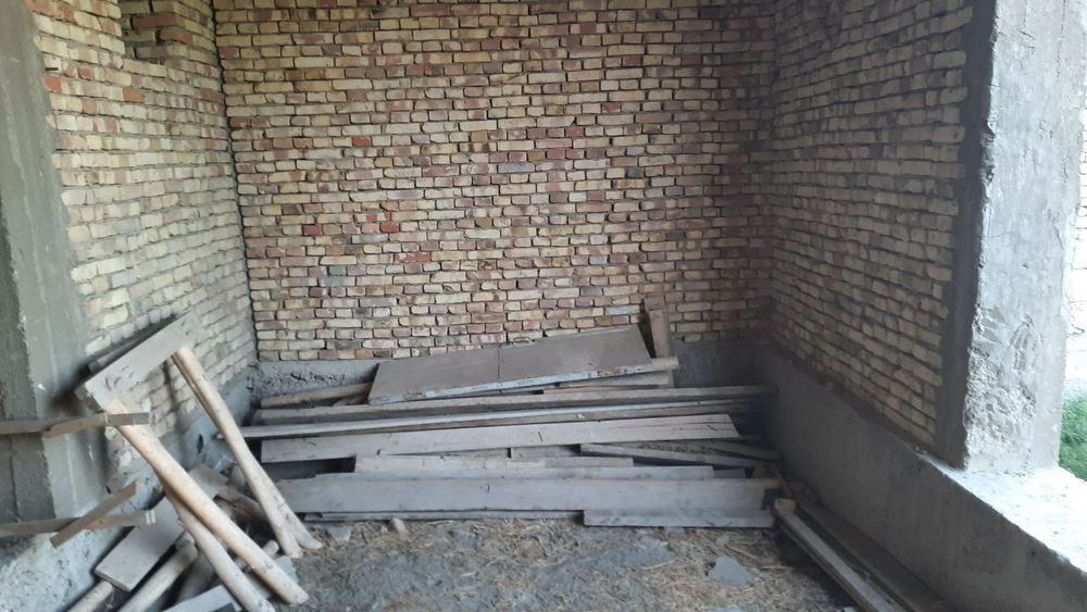 Тахталар сотилади разний палавой и разний болорчалар 2  эшик хам