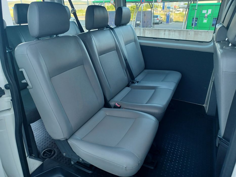 Vw  t5  transporter  caravelle 2009 .  8+1  volkswagen
