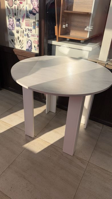 Столы круглые диаметр 90 см