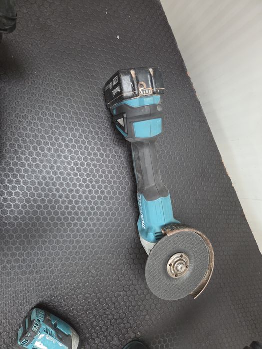 Flex , polidisc Makita , corp si acumulator 5 amperi