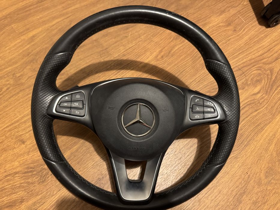 Мерцедес волан с пера