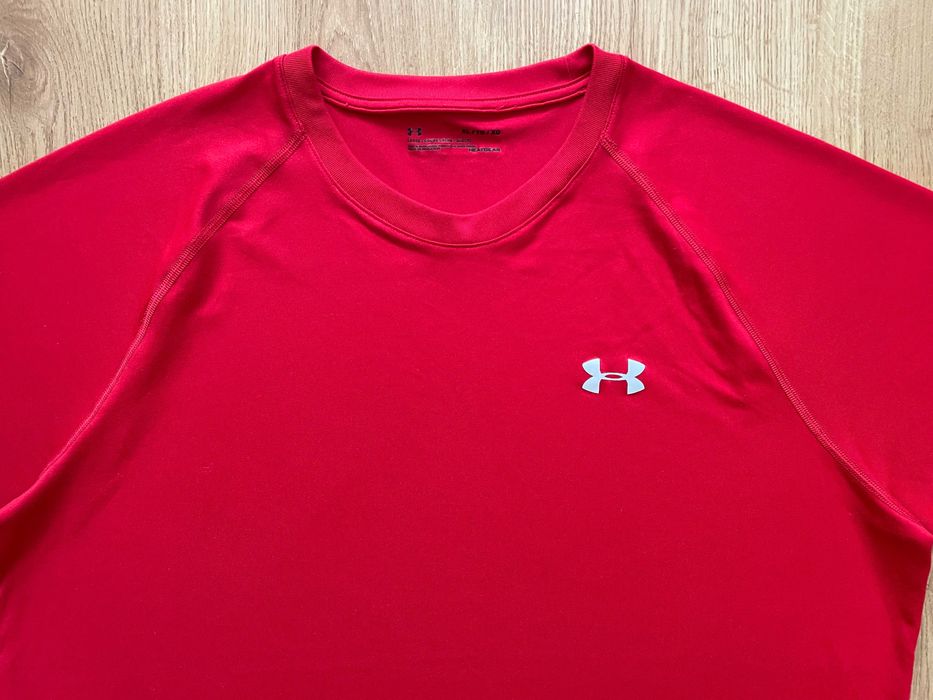 Under Armour Red Tshirt XL