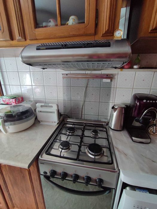 mobilier bucatarie si electrocasnice