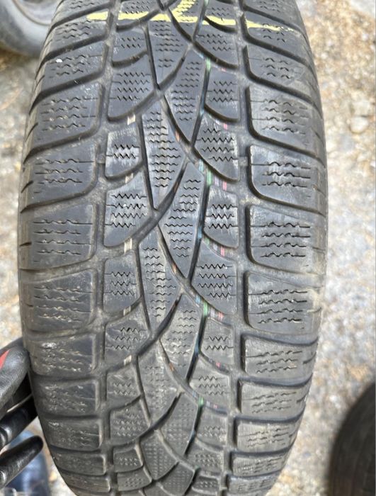 215 60 17 С 4 броя Dunlop
