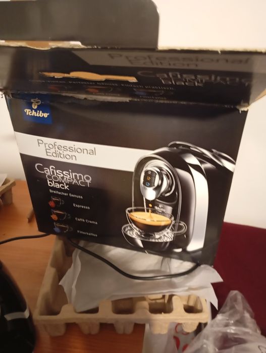 Кафемашини Nespresso / Tchibo