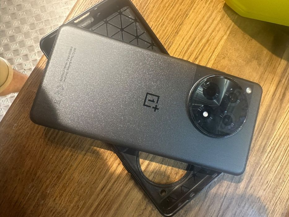 Oneplus 12R 16 GB RAM 256