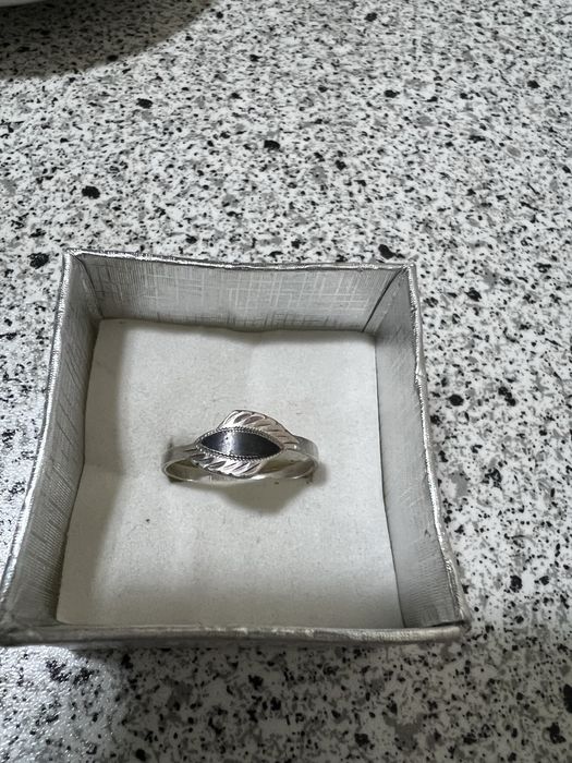 Сребърни пръстени и висулка