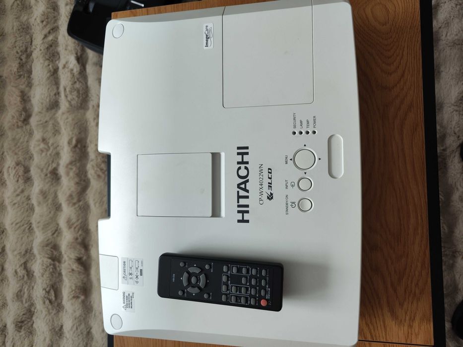 Vand proiector Hitachi CP-WX4022WN