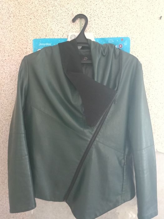 Продам кожаную куртку